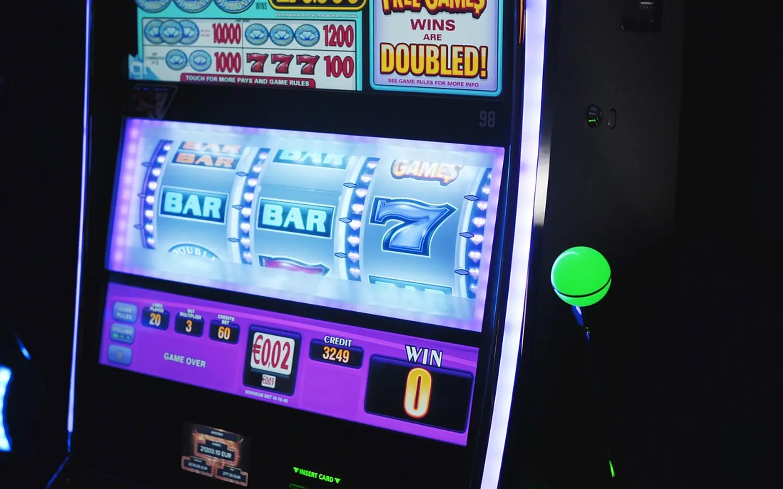Slots, slot and slot machine