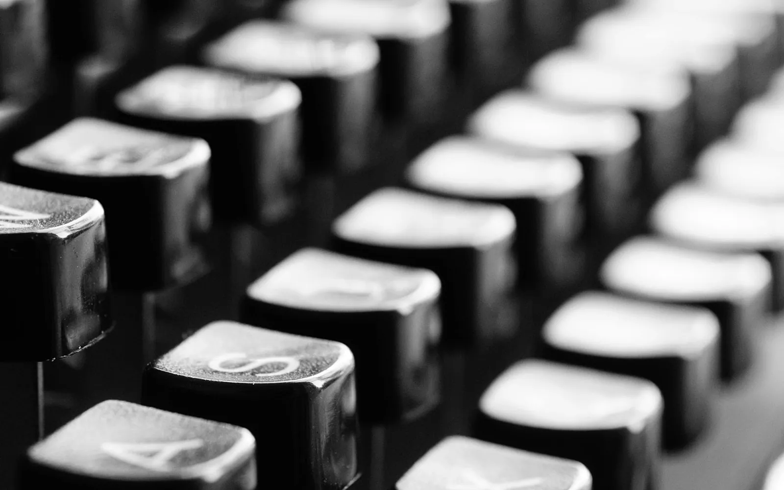 Typewriter, keys and mechanically