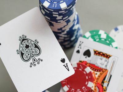 What are the most played online casino games?